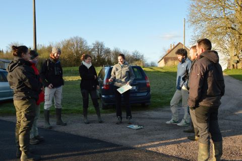 Préparation d'une soirée de suivi dans le Morvan en avril 2016 © Anaïs Boutin