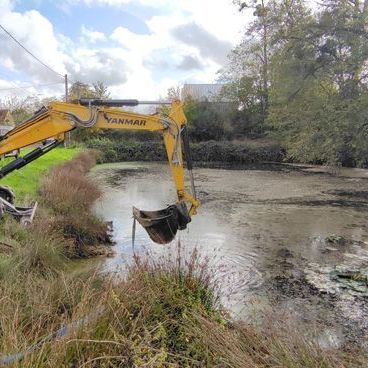 Restauration de mare dans l'Yonne @© SHNA-OFAB